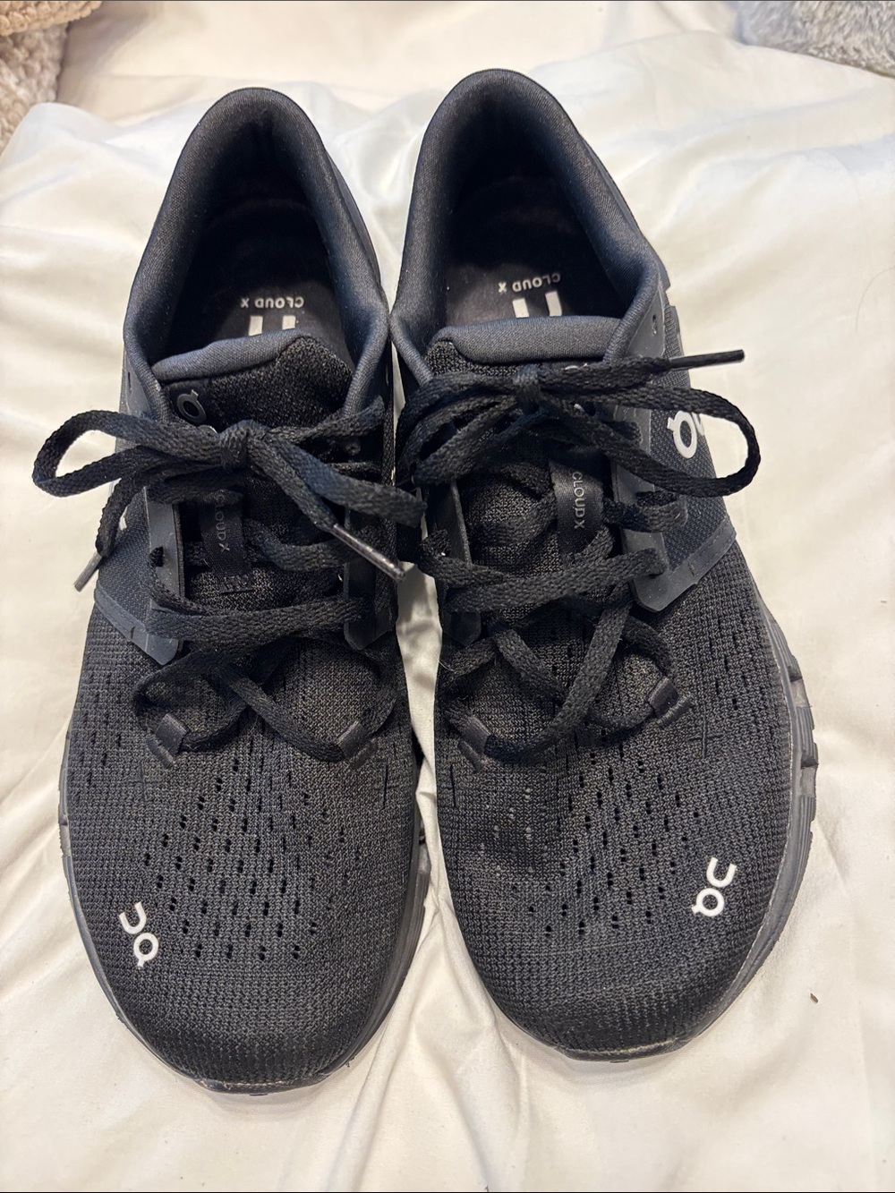 Wonen’s On Cloud X Athletic Shoes in Black